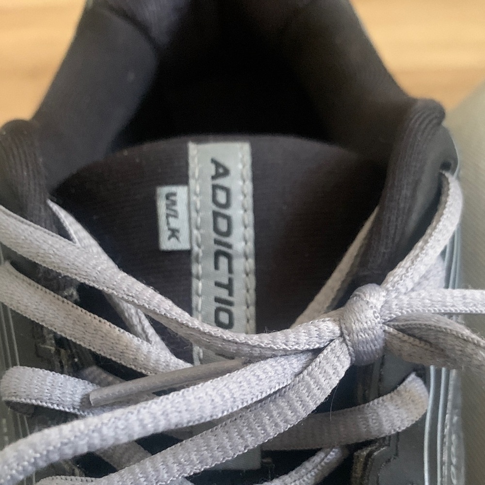 Brooks Men's Black and Gray Athletic Shoes - Picture 7 of 7